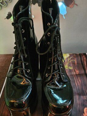 Pre-owned DEMONIA Camel 203 Stacked Black Patent Platform Goth Punk Ankle Boots